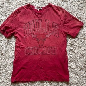Distressed Chicago Bulls Graphic T-Shirt